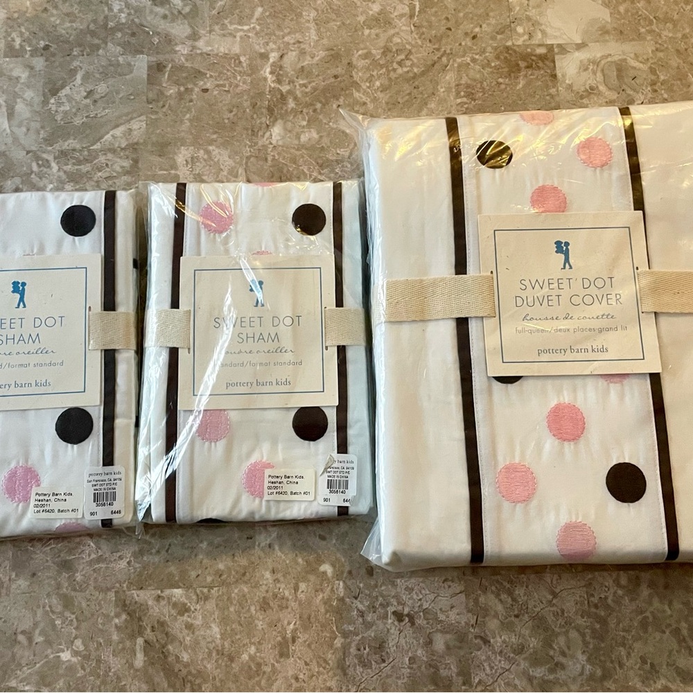 Pottery Barn Kids Sweet Dot Duvet Cover Set - Pink and Brown Dots
